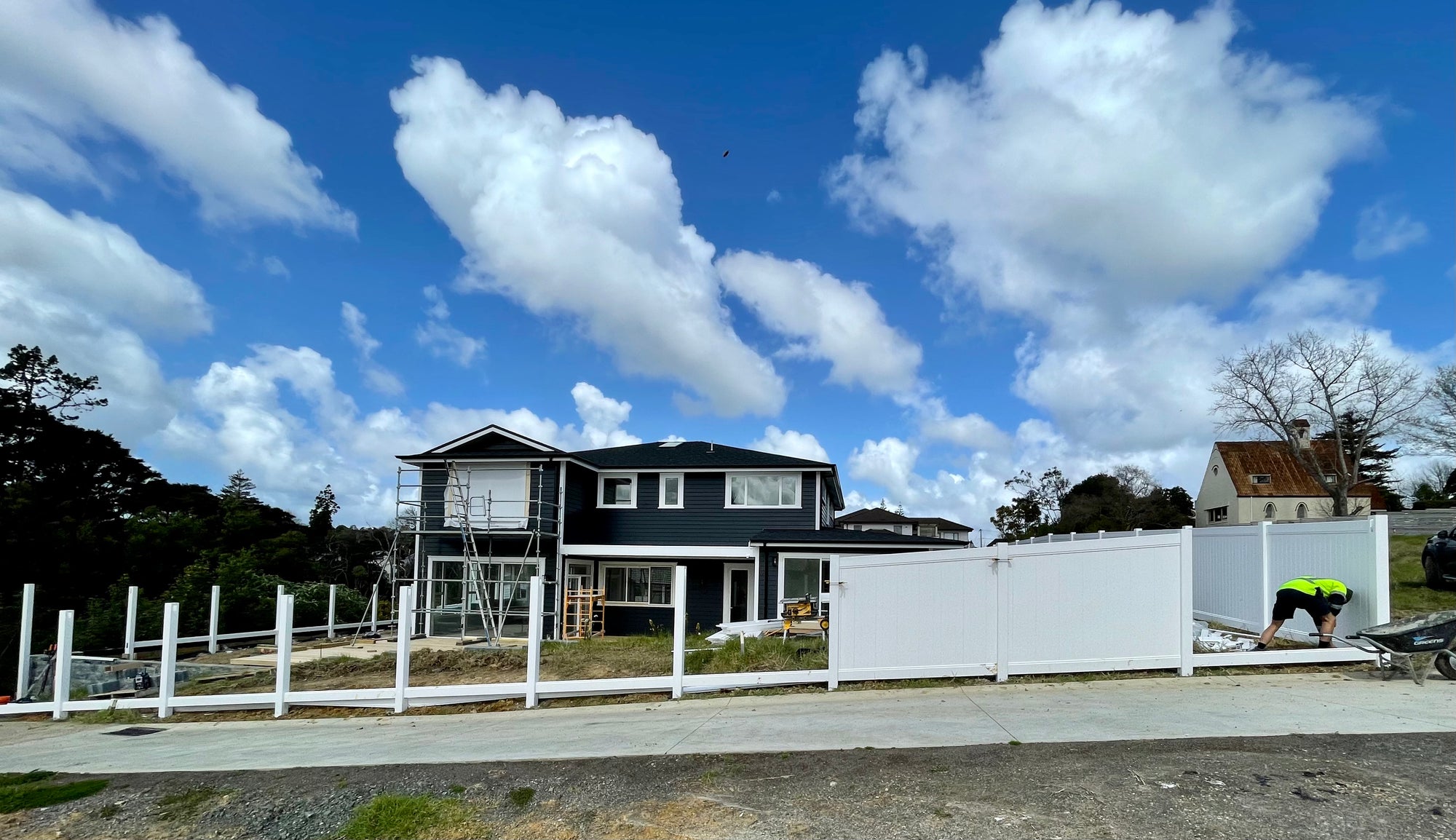 PVC Privacy Fence System: Line Post 1.8m